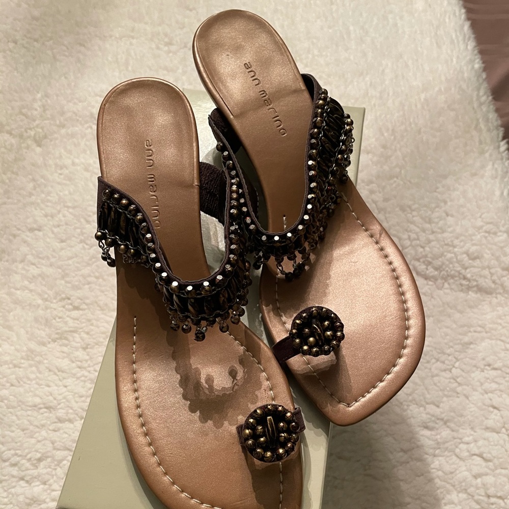 Size 7.5 Bronze colored sandal w/ beads